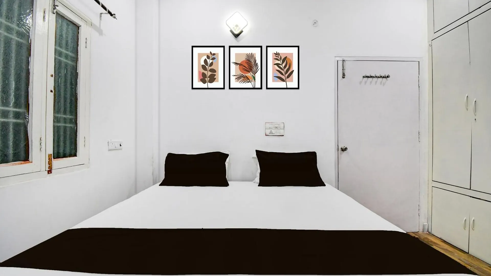 Hotel O The White House 瓦拉纳西